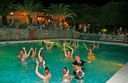 27574festa in piscina.jpg